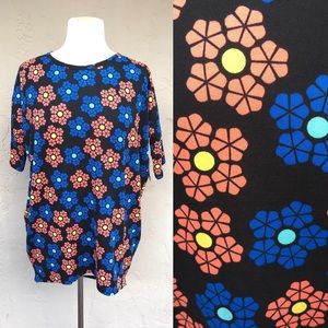 ⬇️ $15 NWT LuLaRoe Irma Black Blue Peach Flowers
